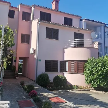 Lorena In בית הארחה 3*