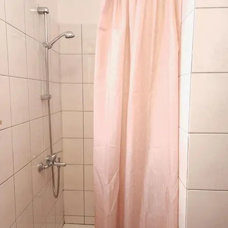 Lorena In Gasthuis 3*