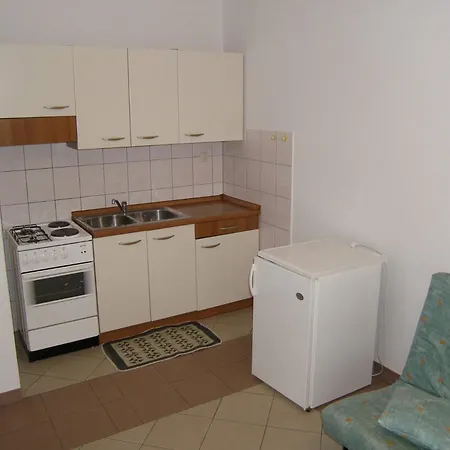 Gasthuis Lorena In Pula