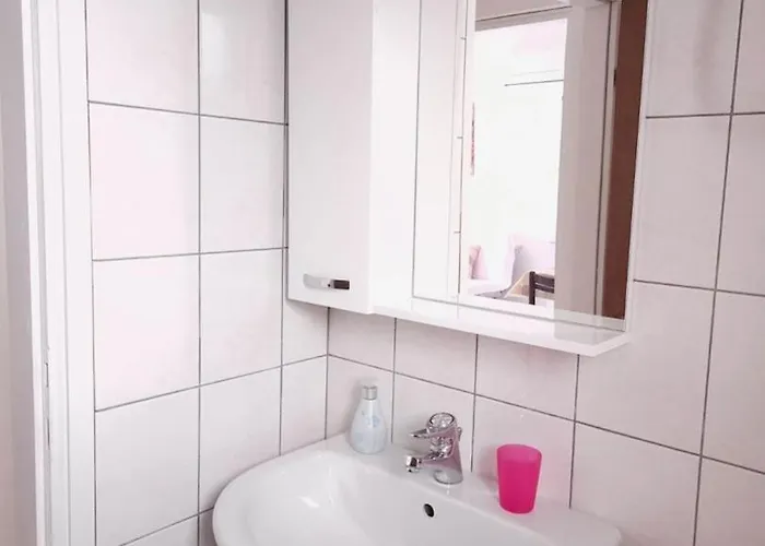 Lorena In Gæstehus 3*