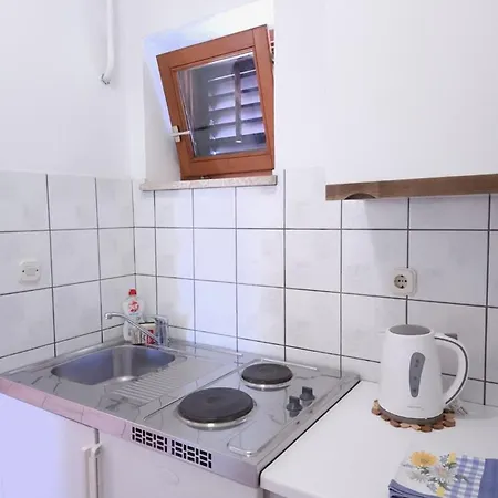 Pensjonat Lorena In Pula