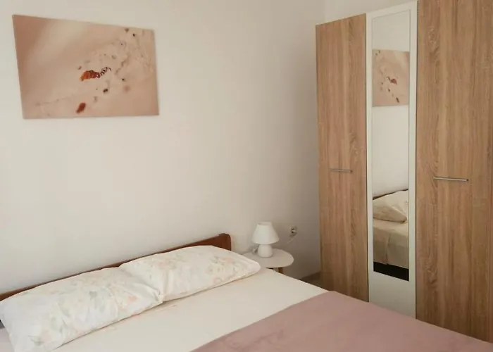 Lorena In 게스트하우스 풀라